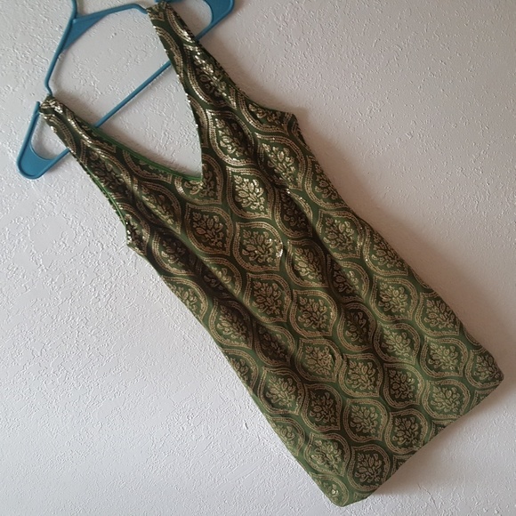 Dresses & Skirts - Brand new bodycon dress.